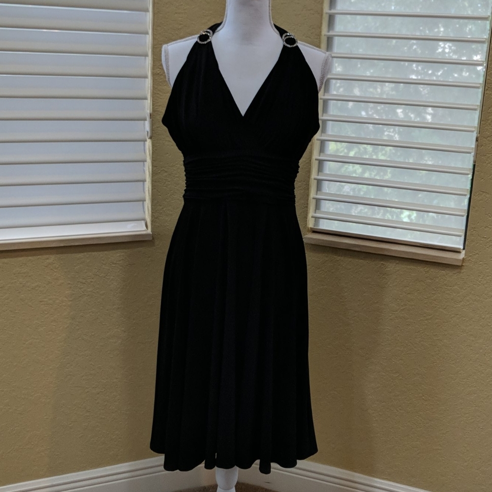 Evan Picone 8 Black Evening Sleevless Dress